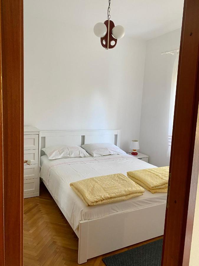 Apartmani Luka Zrnovo Zewnętrze zdjęcie