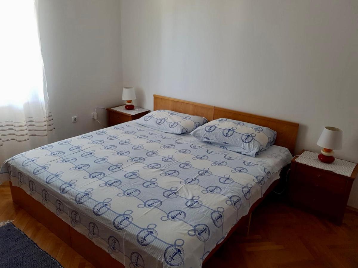 Apartmani Luka Zrnovo Zewnętrze zdjęcie