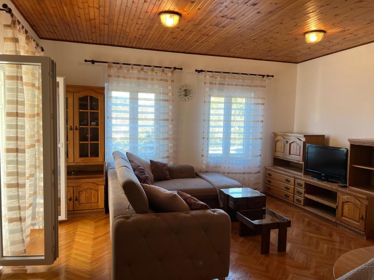 Apartmani Luka Zrnovo Zewnętrze zdjęcie