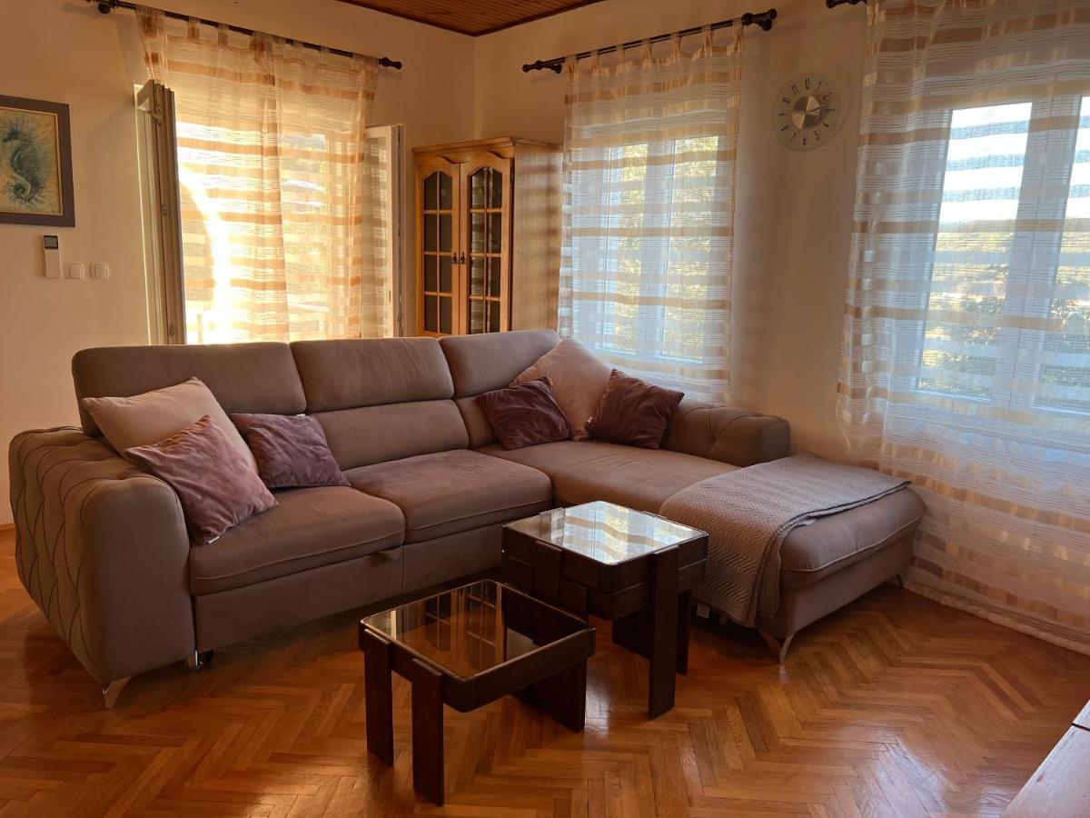 Apartmani Luka Zrnovo Zewnętrze zdjęcie