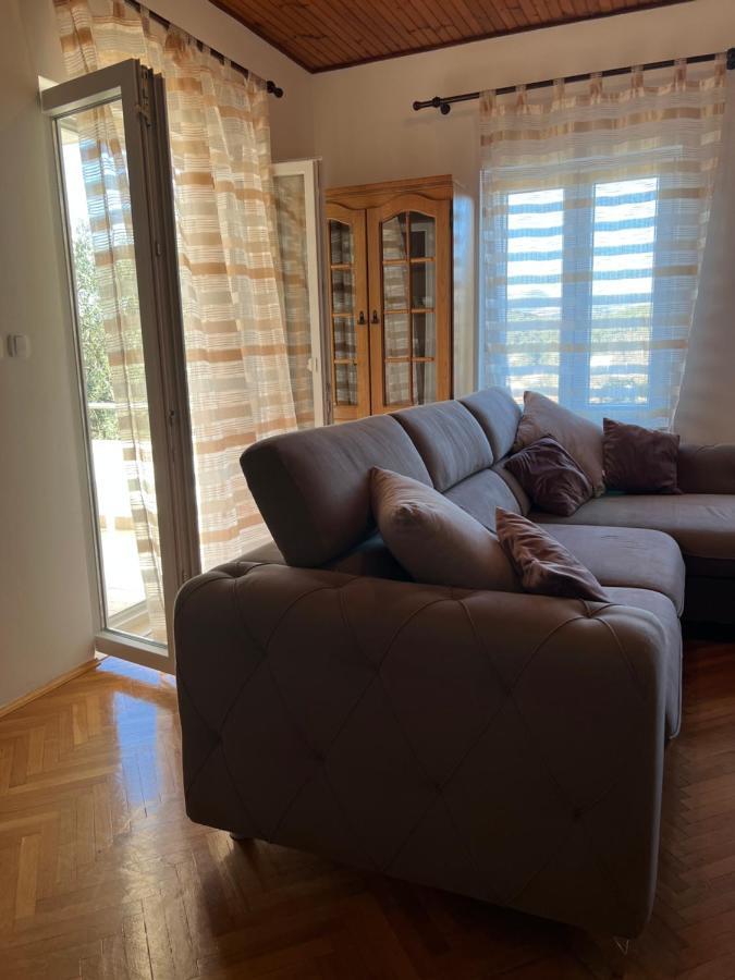 Apartmani Luka Zrnovo Zewnętrze zdjęcie